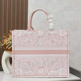 Picture of Dior Handbags _SKUfw239217553fw